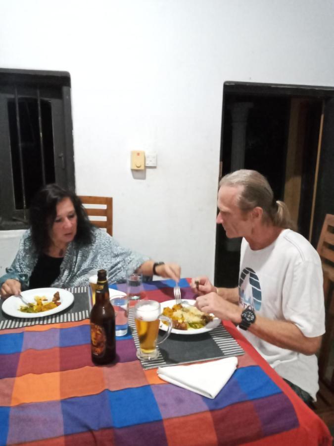 Hideaway Homestay Habarana Bagian luar foto