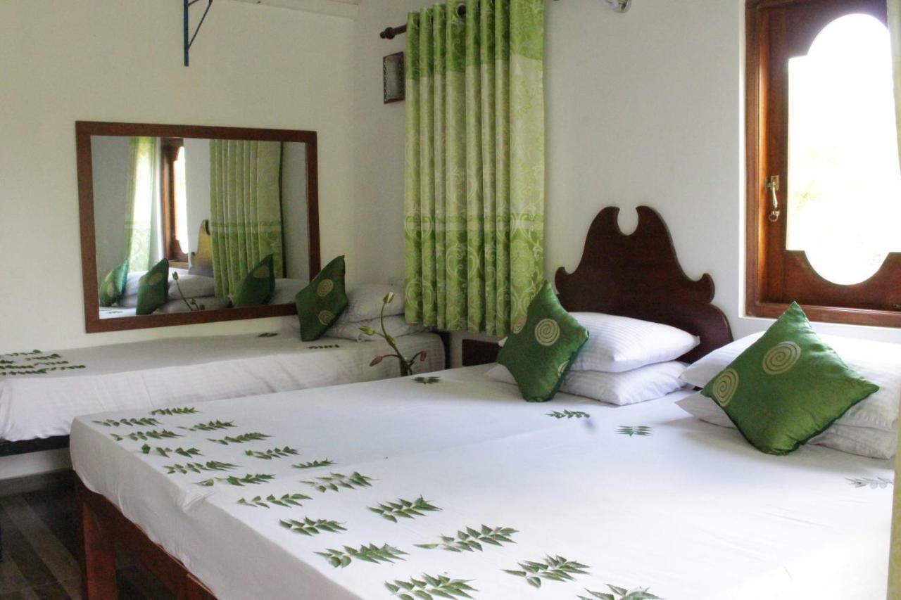 Hideaway Homestay Habarana Bagian luar foto